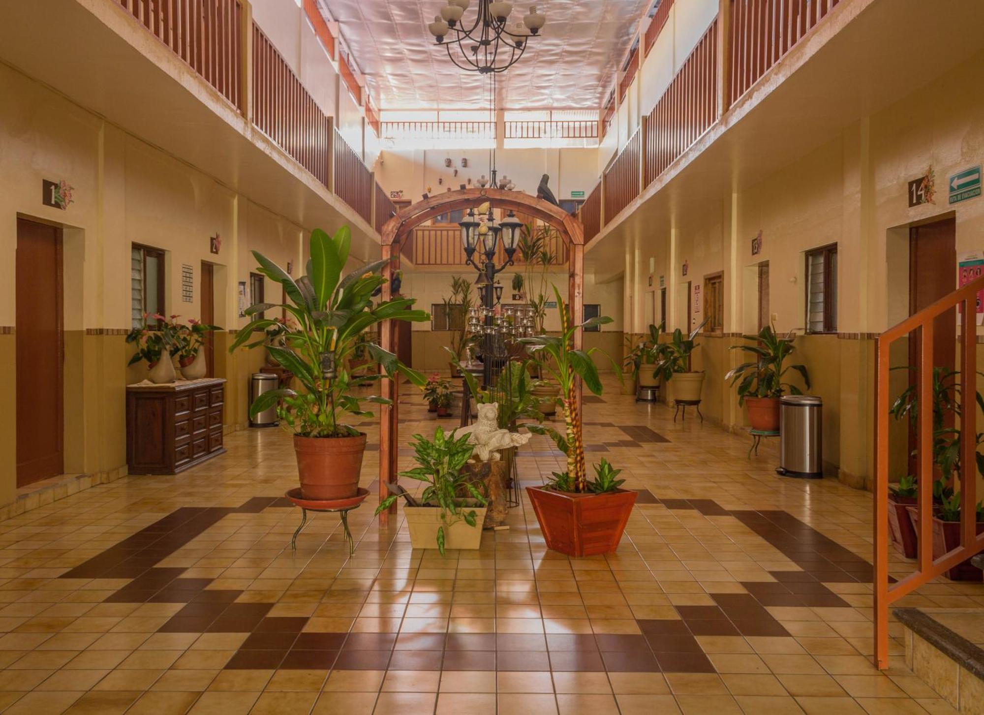Hotel Cervantino Tapachula Exterior foto