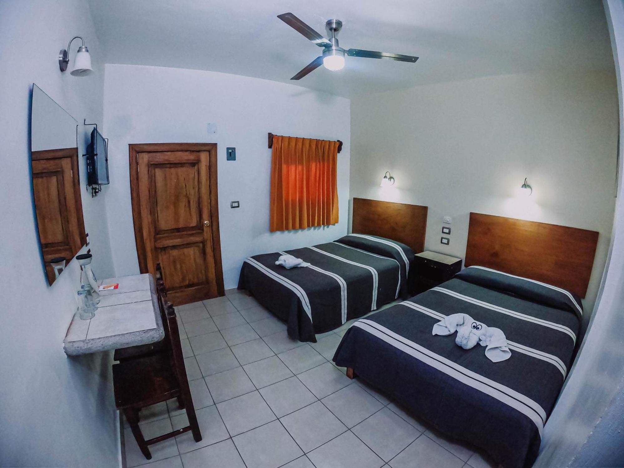 Hotel Cervantino Tapachula Exterior foto
